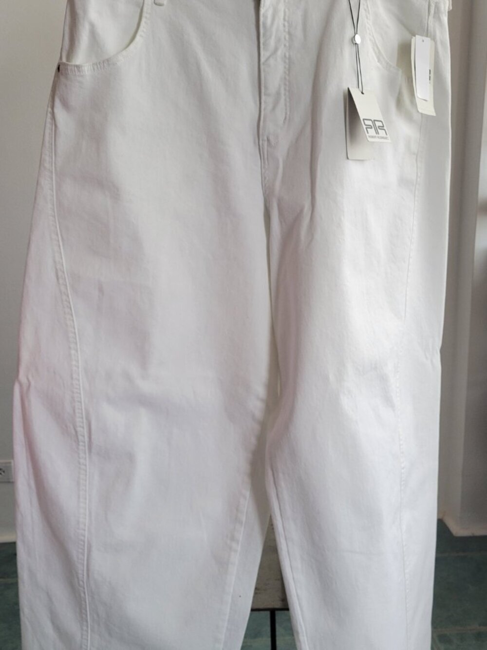 Robert Rodriguez Chalk Barrel Seamed High White Denim Jeans - Picture 3 of 16